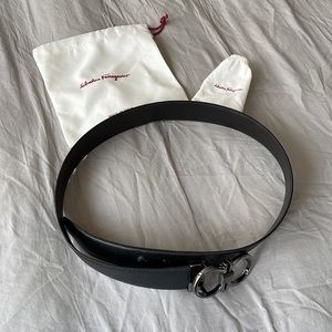 Black Ferragamo belt in EUC